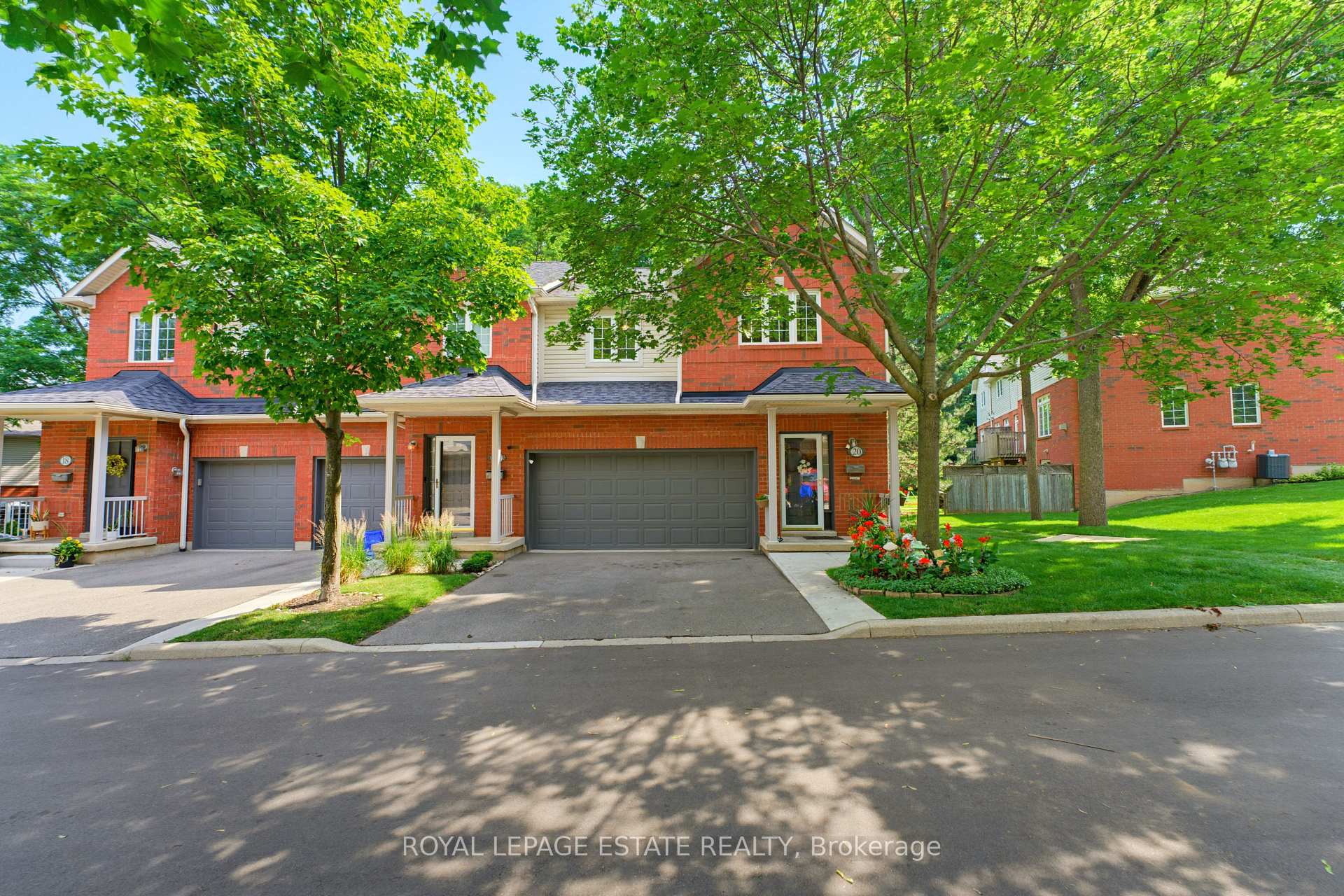 Photo 2 of Unit 20, 120 Beddoe Drive, Hamilton, Chedoke Park — HOMEH