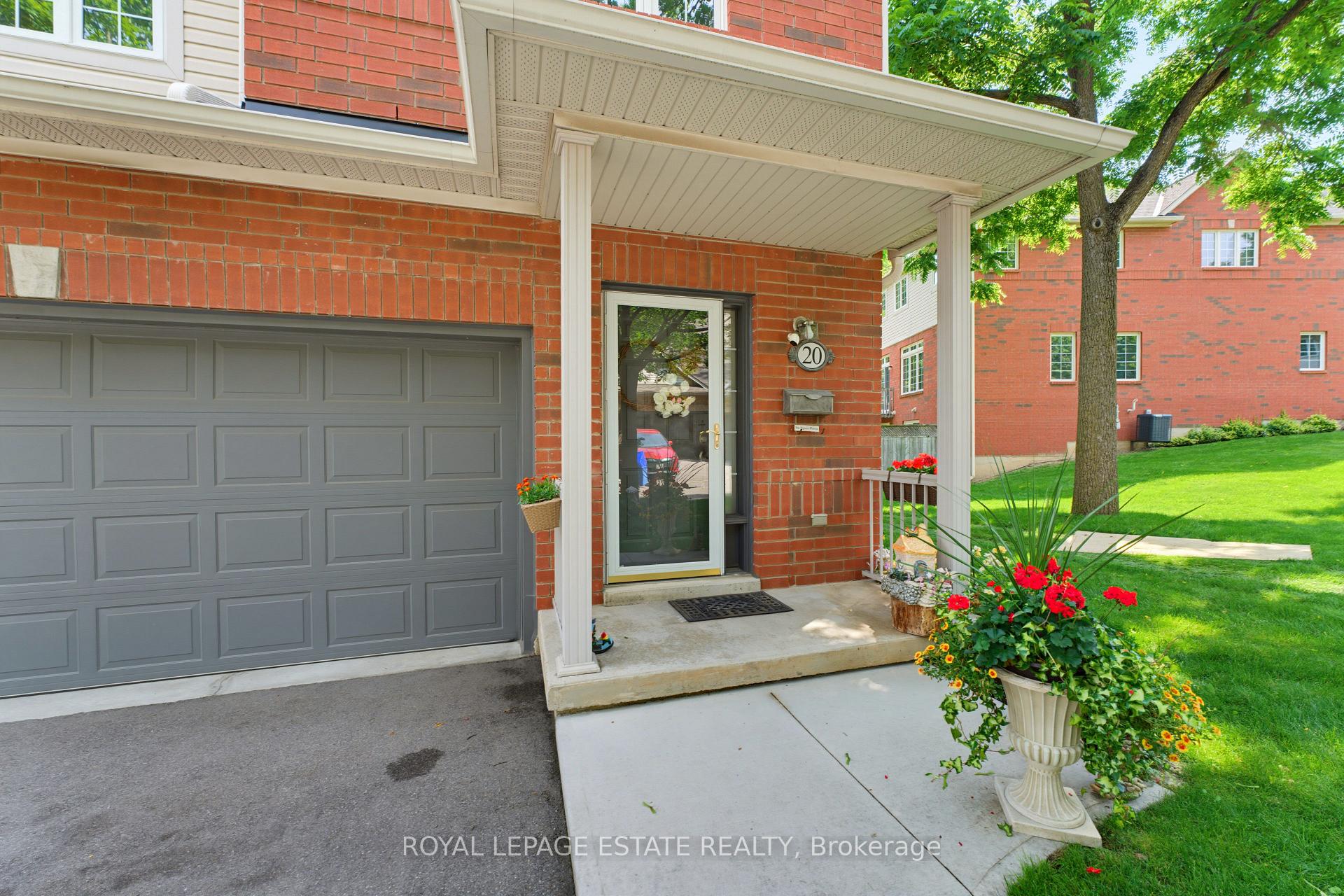 Photo 4 of Unit 20, 120 Beddoe Drive, Hamilton, Chedoke Park — HOMEH