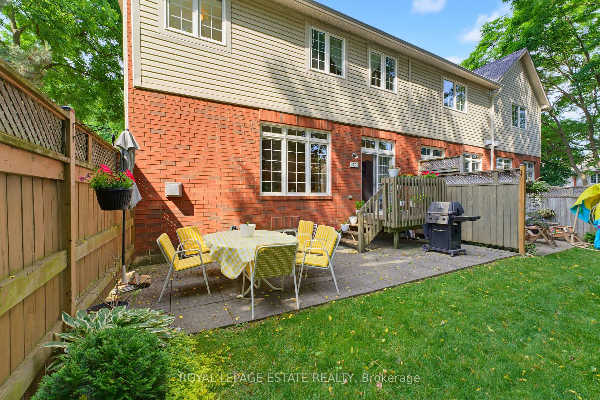 Photo 6 of Unit 20, 120 Beddoe Drive, Hamilton, Chedoke Park — HOMEH