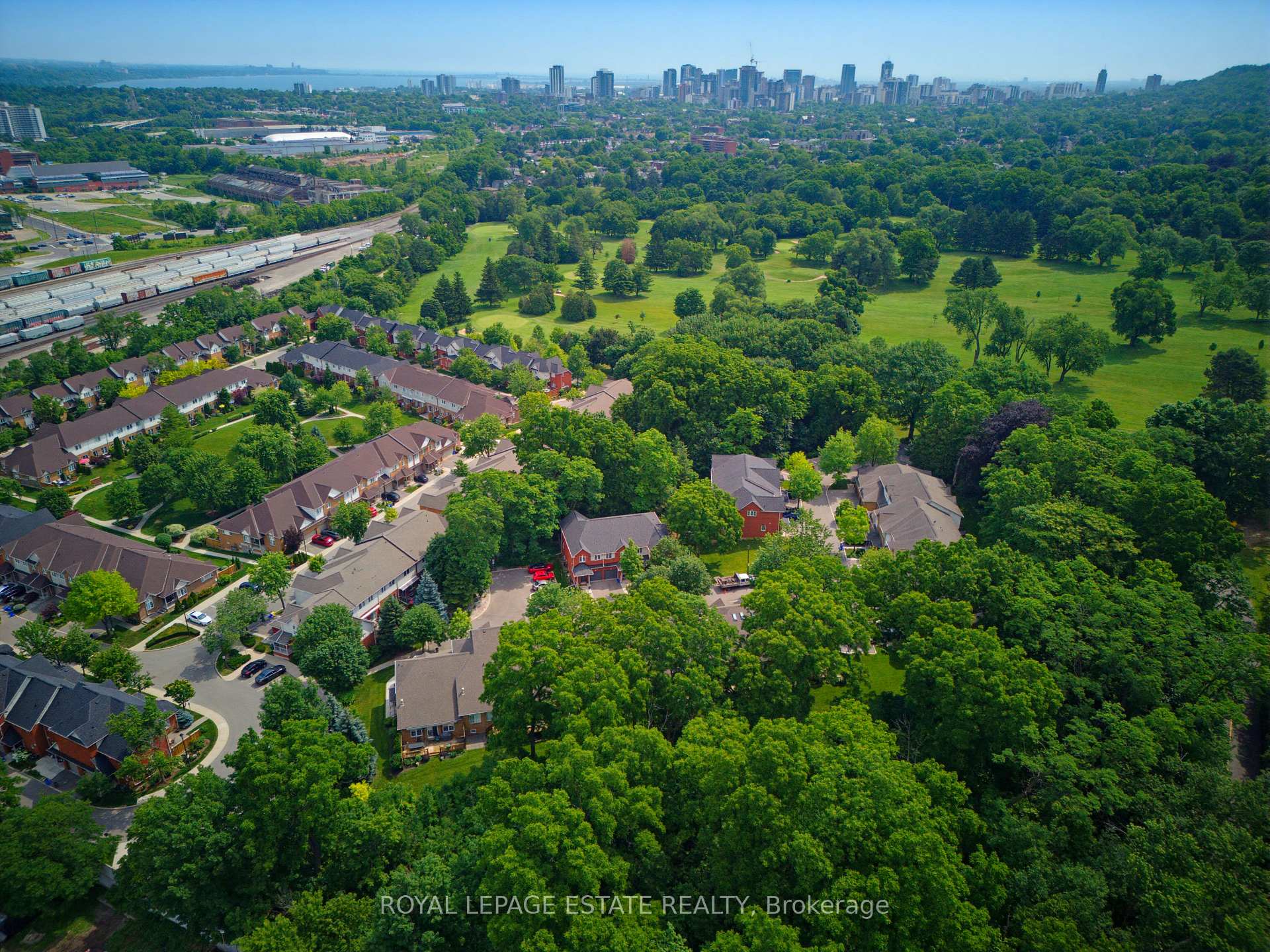 Photo 29 of Unit 20, 120 Beddoe Drive, Hamilton, Chedoke Park — HOMEH