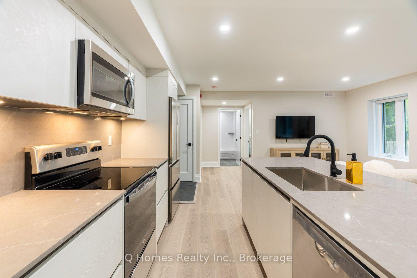 Photo 16 of Unit 101, 1725 Bathurst Street, Toronto, Forest Hill South — HOMEH