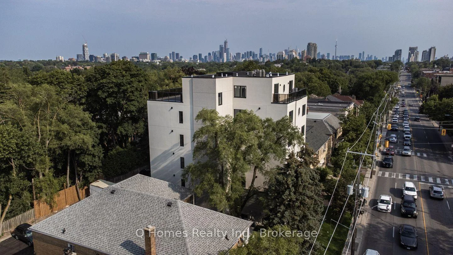 Photo 5 of Unit 101, 1725 Bathurst Street, Toronto, Forest Hill South — HOMEH