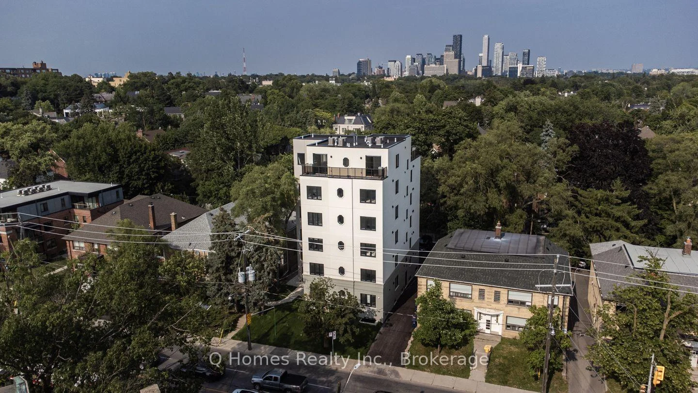 Photo 6 of Unit 101, 1725 Bathurst Street, Toronto, Forest Hill South — HOMEH