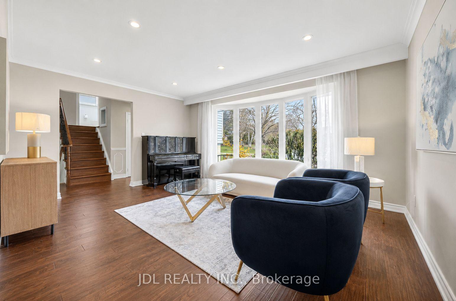 Photo 7 of Unit Main Floor, 6 Willowgate Drive, Markham, Bullock — HOMEH