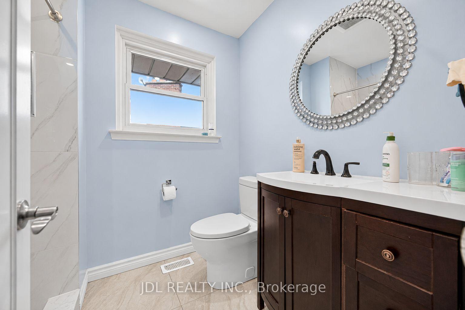 Photo 10 of Unit Main Floor, 6 Willowgate Drive, Markham, Bullock — HOMEH