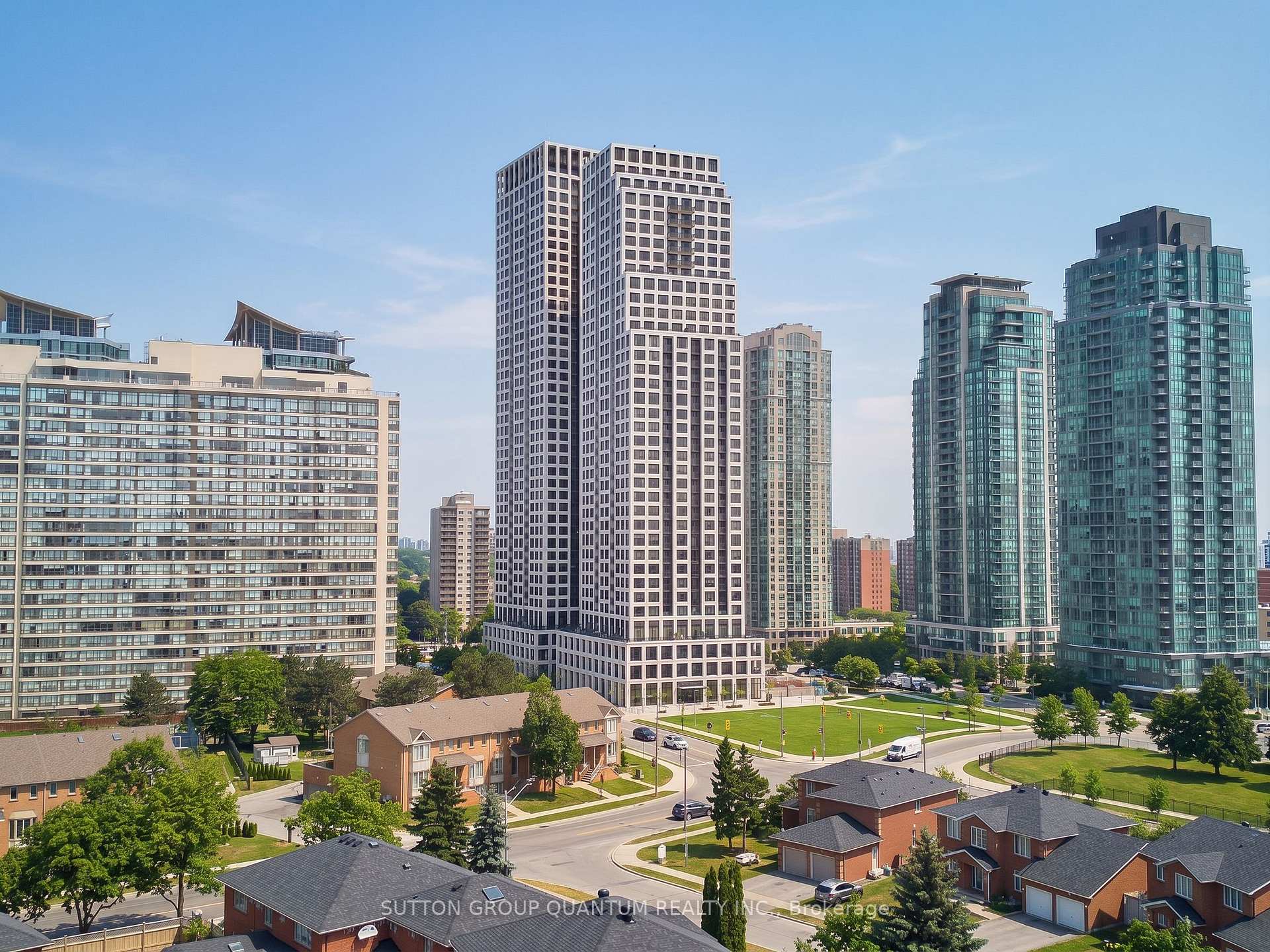 Front of Unit 1607, 30 Elm Drive