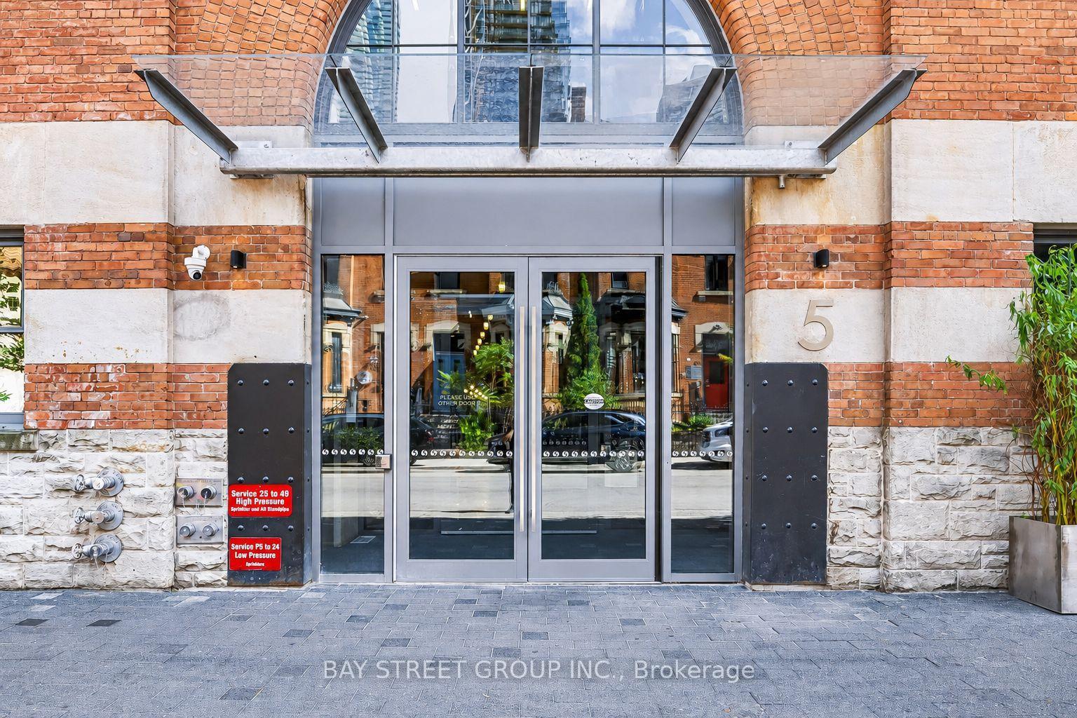 Photo 3 of Unit 908, 5 St Joseph Street, Toronto, Bay Street Corridor — HOMEH