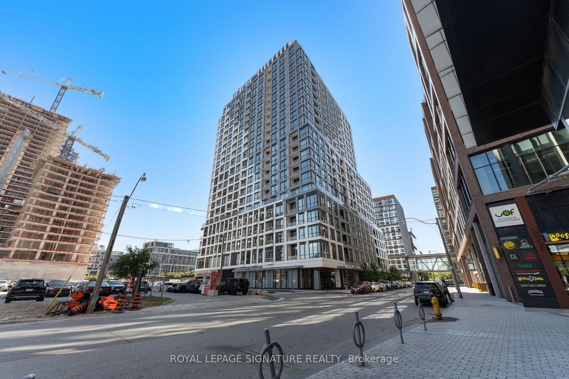 Front of Unit 1304, 15 Richardson Street