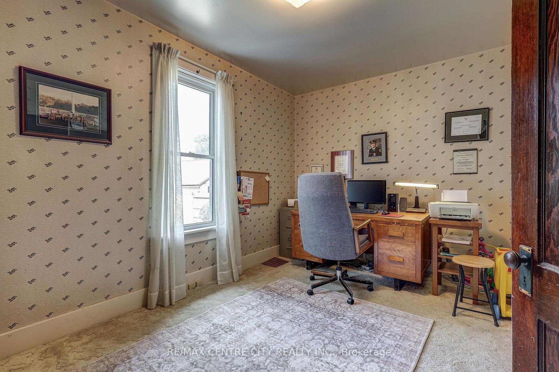 Photo 15 of 264 John Street S, Aylmer — HOMEH