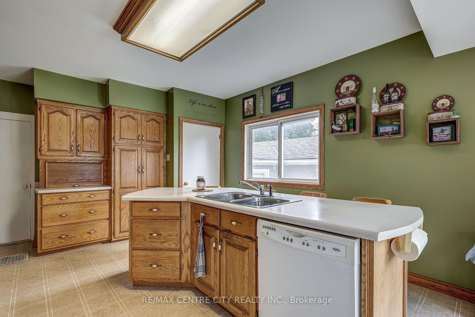 Photo 18 of 264 John Street S, Aylmer — HOMEH