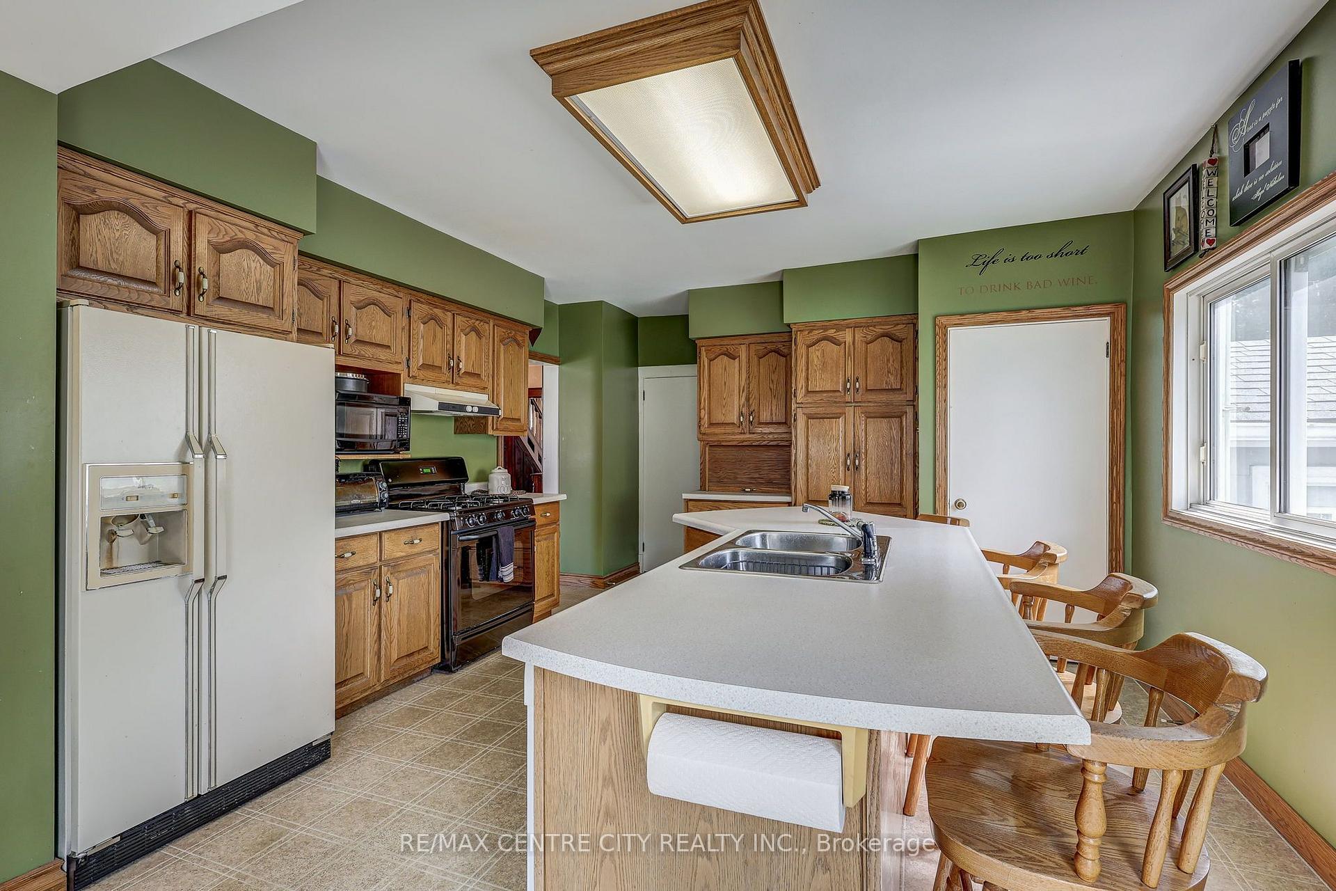Photo 19 of 264 John Street S, Aylmer — HOMEH