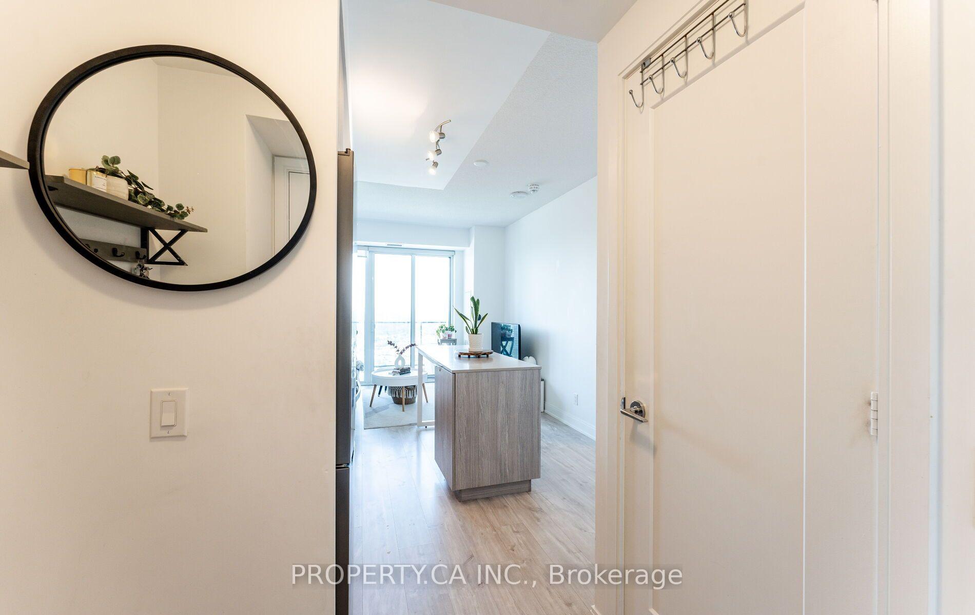 Photo 5 of Unit 2709, 70 Annie Craig Drive, Etobicoke, Mimico — HOMEH