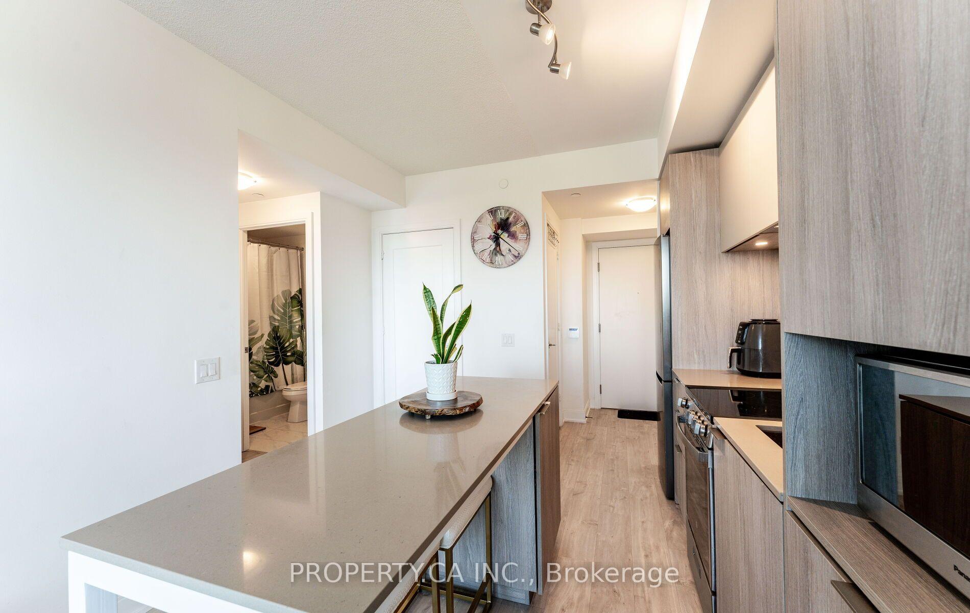 Photo 15 of Unit 2709, 70 Annie Craig Drive, Etobicoke, Mimico — HOMEH