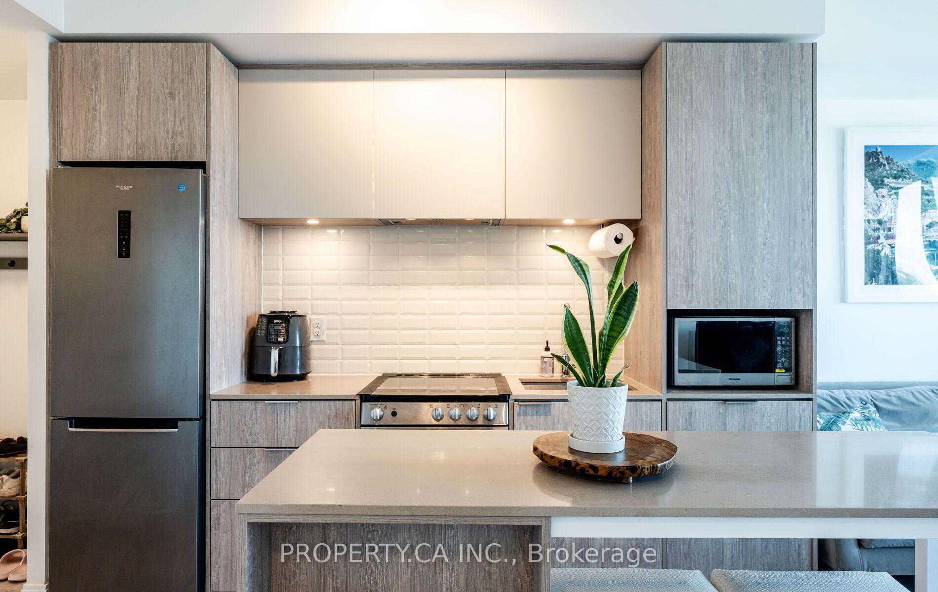 Photo 17 of Unit 2709, 70 Annie Craig Drive, Etobicoke, Mimico — HOMEH