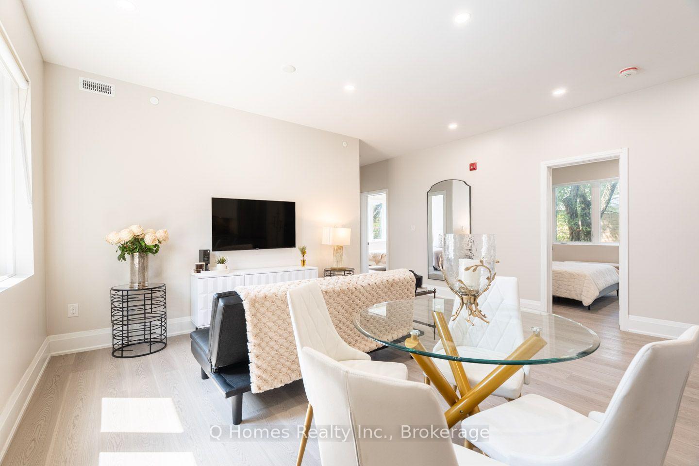 Photo 25 of Unit 202, 1725 Bathurst Street, Toronto, Forest Hill South — HOMEH