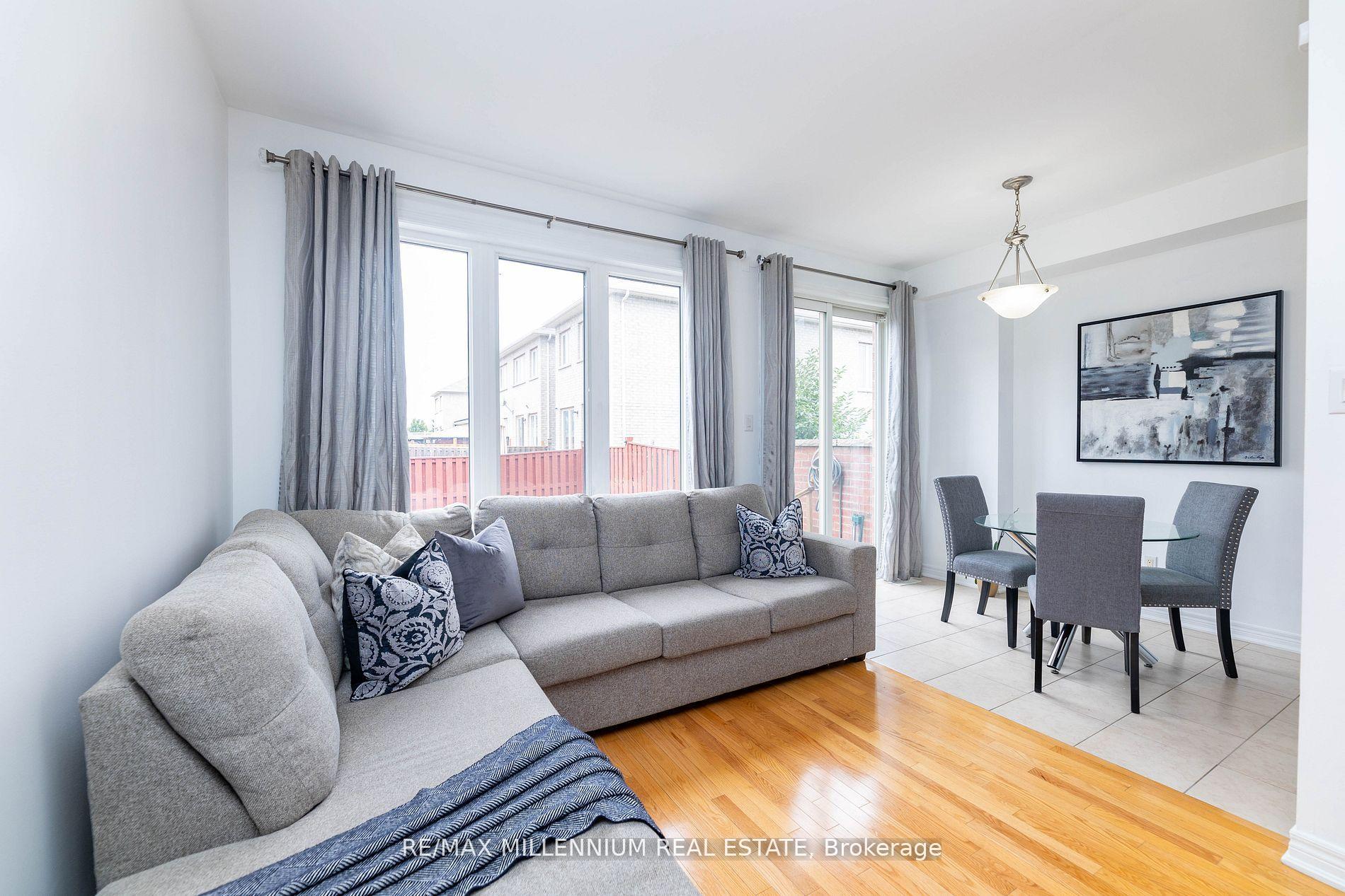 Photo 9 of 9 Pendulum Circle, Brampton, Sandringham-Wellington — HOMEH