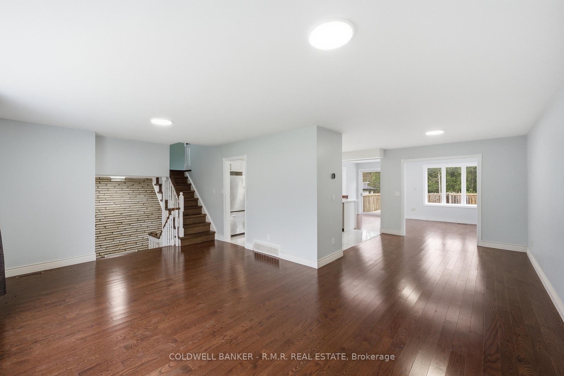Photo 7 of 1549 Simcoe Street N, Oshawa, Samac — HOMEH