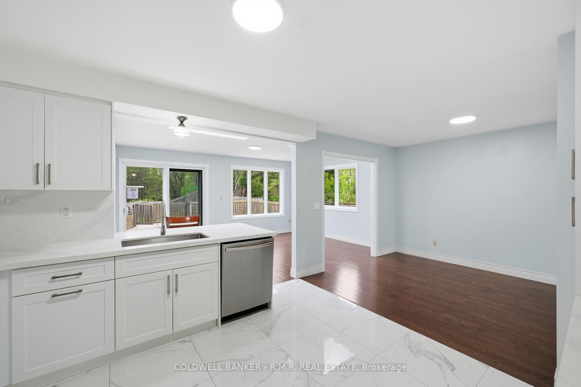 Photo 9 of 1549 Simcoe Street N, Oshawa, Samac — HOMEH