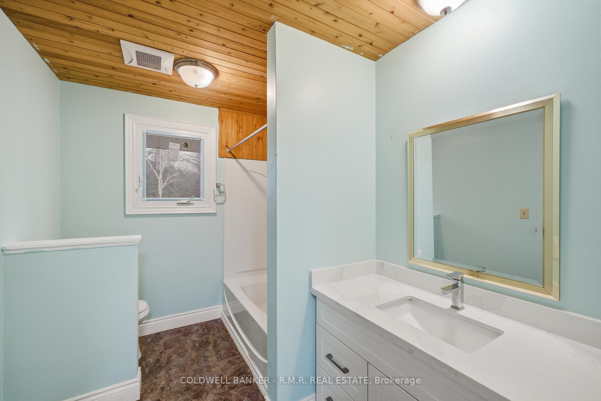 Photo 17 of 1549 Simcoe Street N, Oshawa, Samac — HOMEH