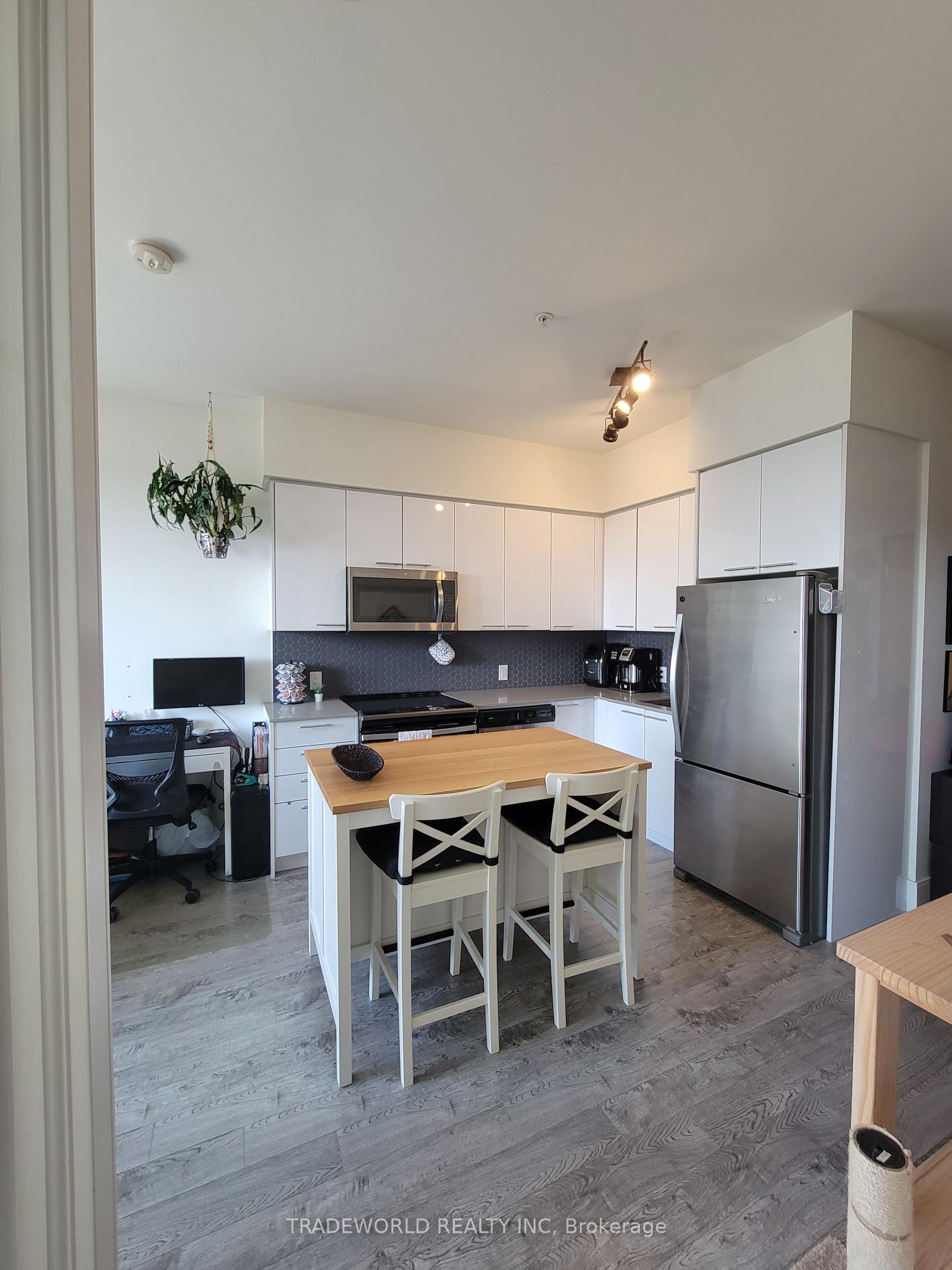 Photo 3 of Unit 607, 15 Prince Albert Boulevard, Kitchener, Mount Hope Huron Park — HOMEH