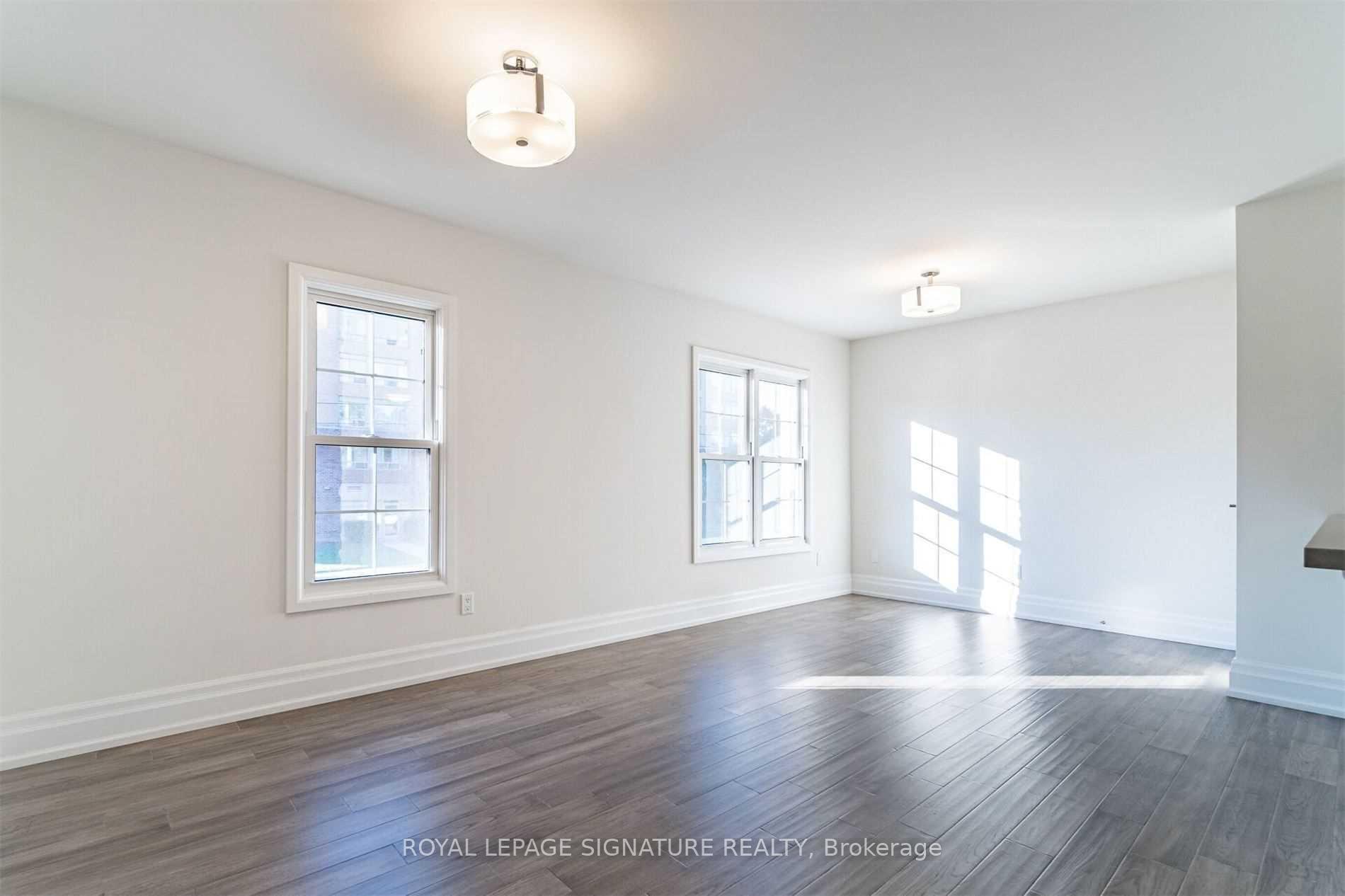 Photo 5 of Unit 202, 760 Lakeshore Road E, Mississauga, Lakeview — HOMEH