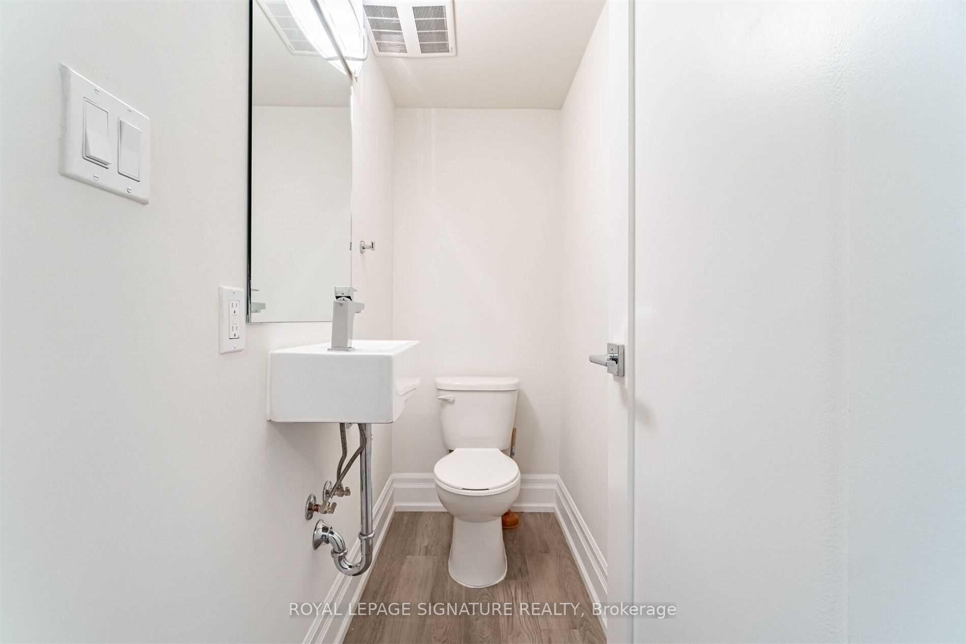 Photo 9 of Unit 202, 760 Lakeshore Road E, Mississauga, Lakeview — HOMEH