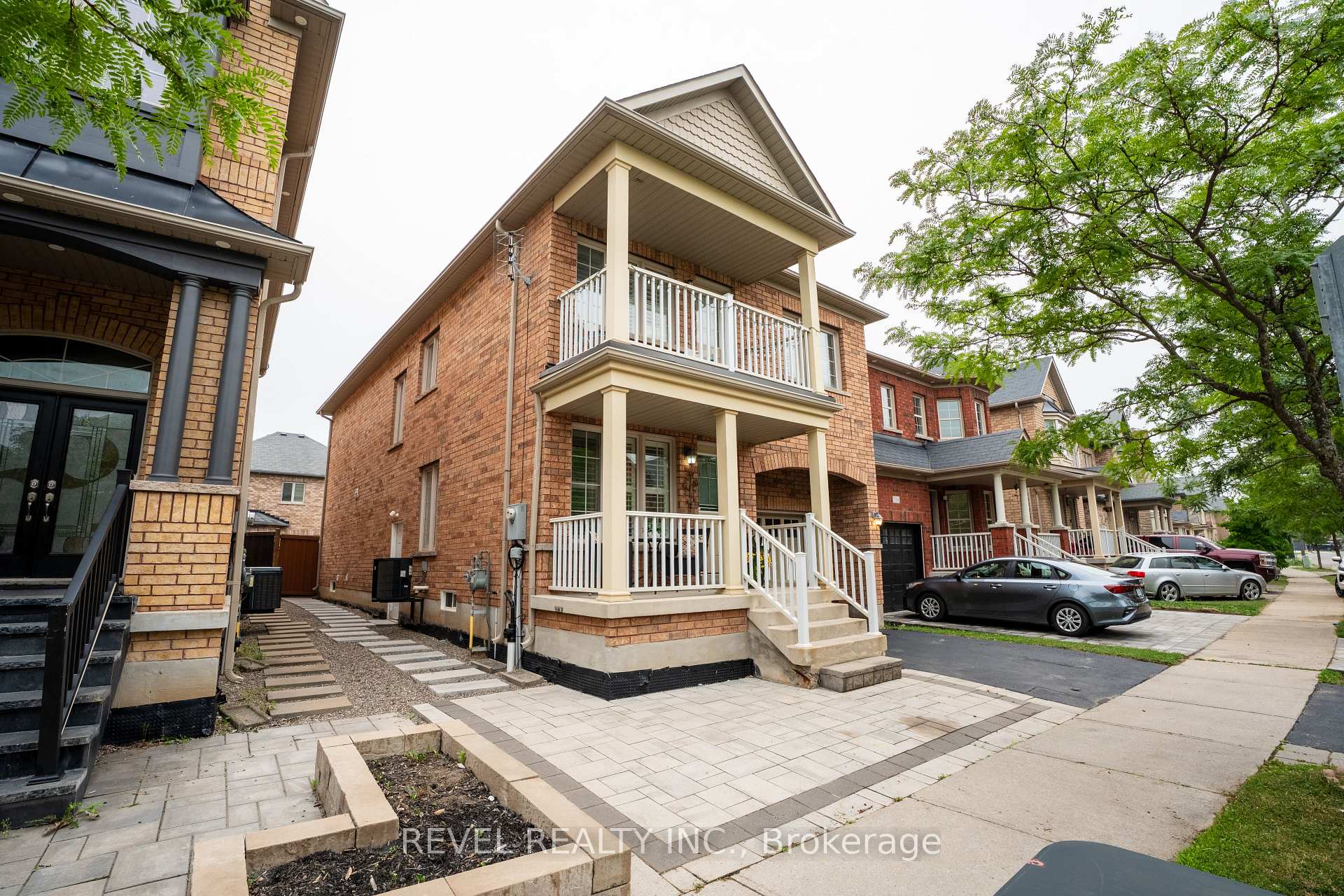 Photo 2 of 256 Giddings Crescent, Milton, Scott — HOMEH