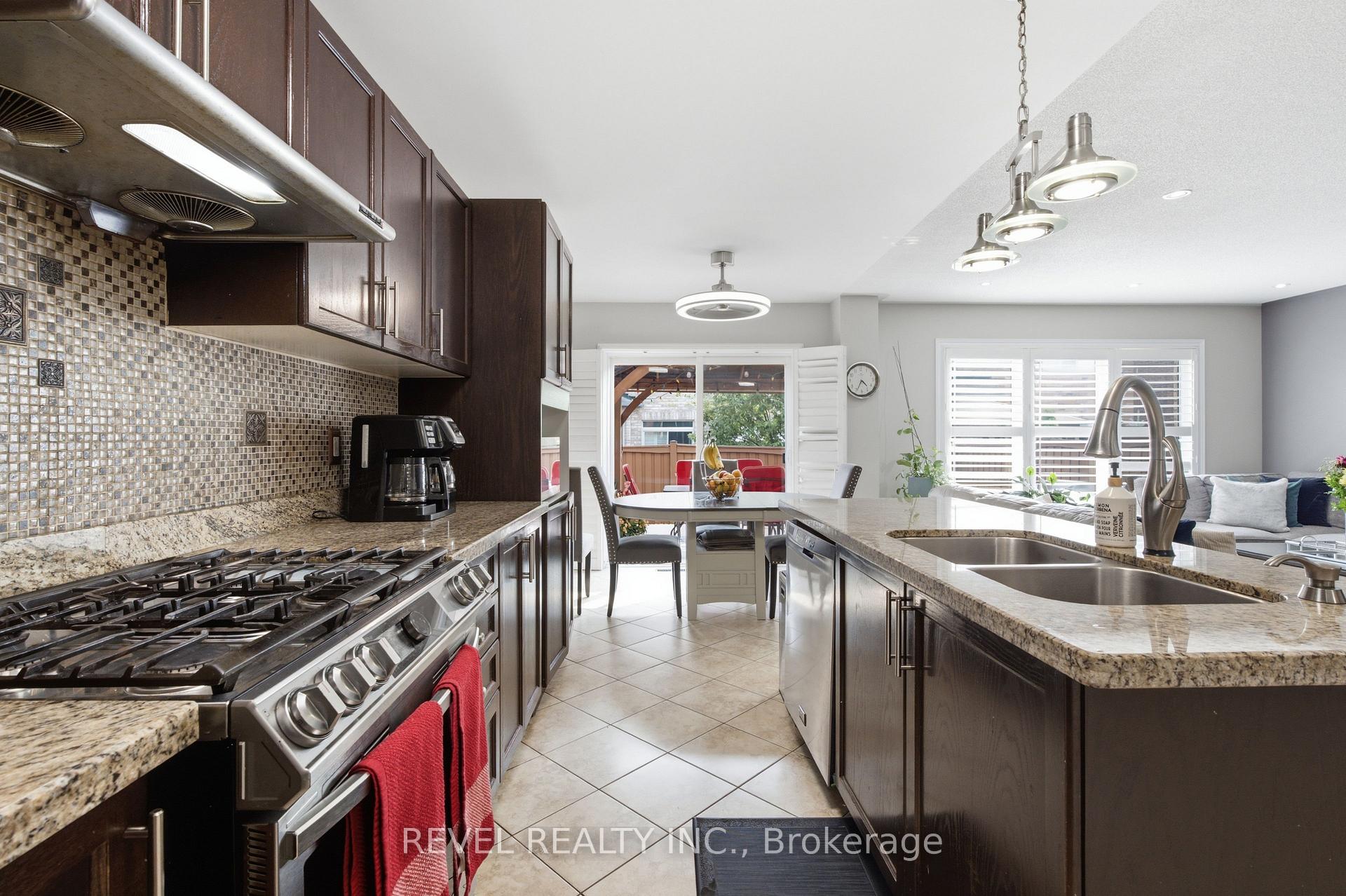 Photo 8 of 256 Giddings Crescent, Milton, Scott — HOMEH