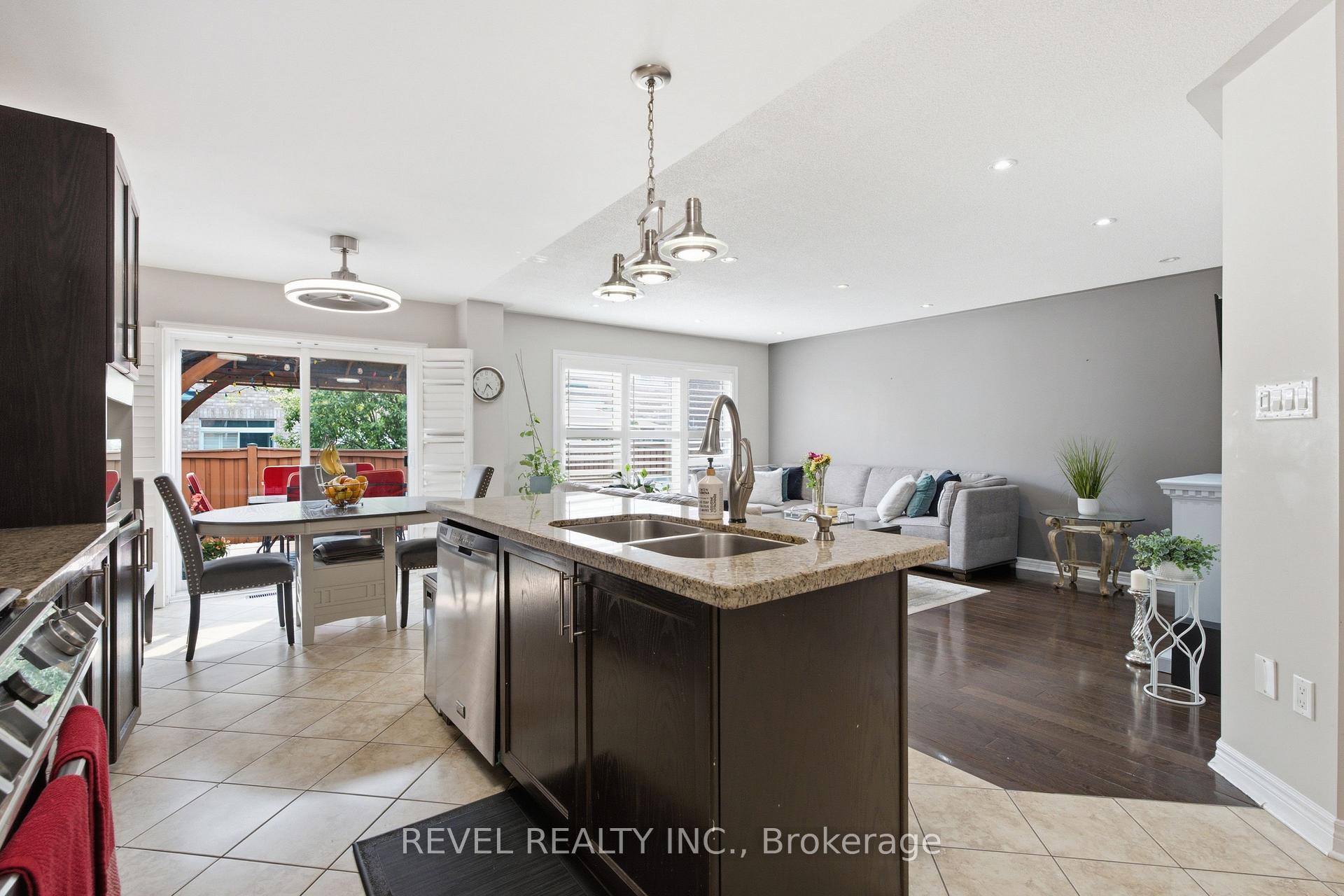 Photo 9 of 256 Giddings Crescent, Milton, Scott — HOMEH