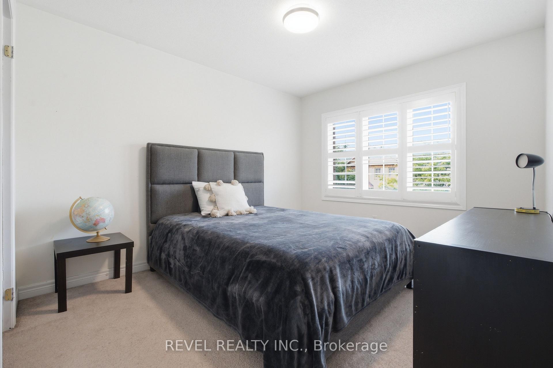 Photo 17 of 256 Giddings Crescent, Milton, Scott — HOMEH