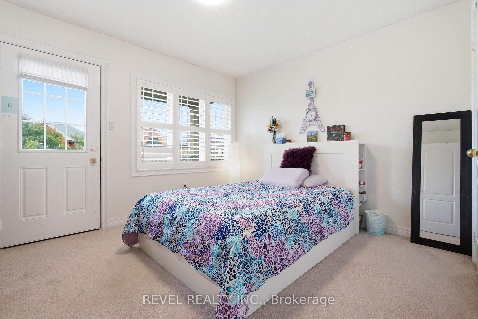Photo 18 of 256 Giddings Crescent, Milton, Scott — HOMEH