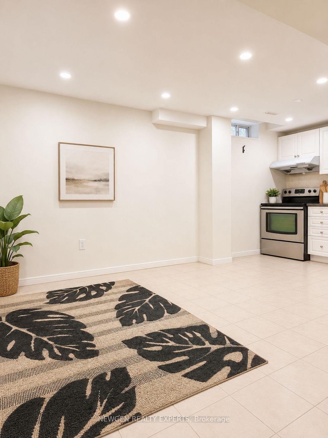 Photo 2 of Unit Bsmnt, 35 Casemore Road, Scarborough, Rouge — HOMEH