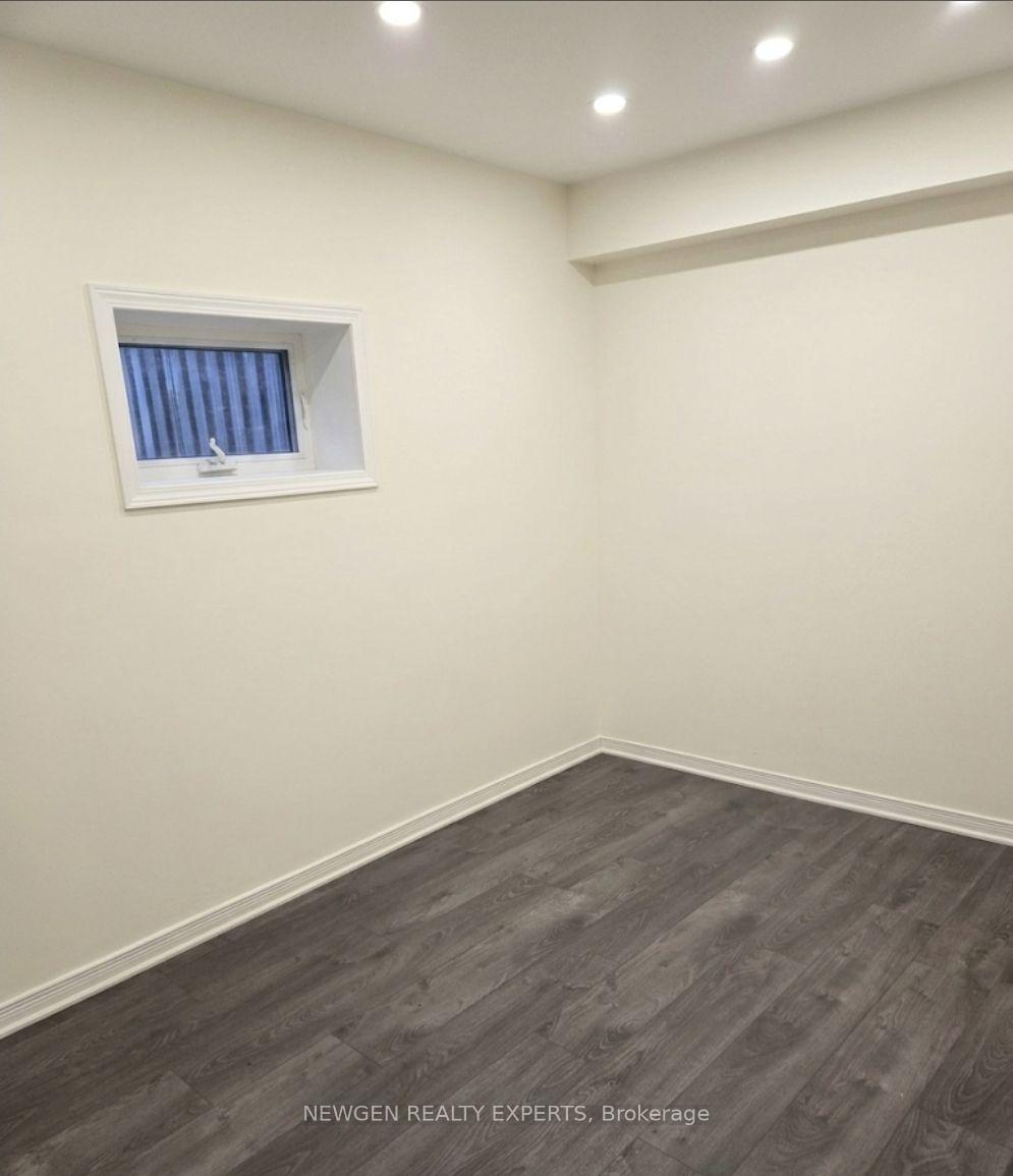 Photo 4 of Unit Bsmnt, 35 Casemore Road, Scarborough, Rouge — HOMEH