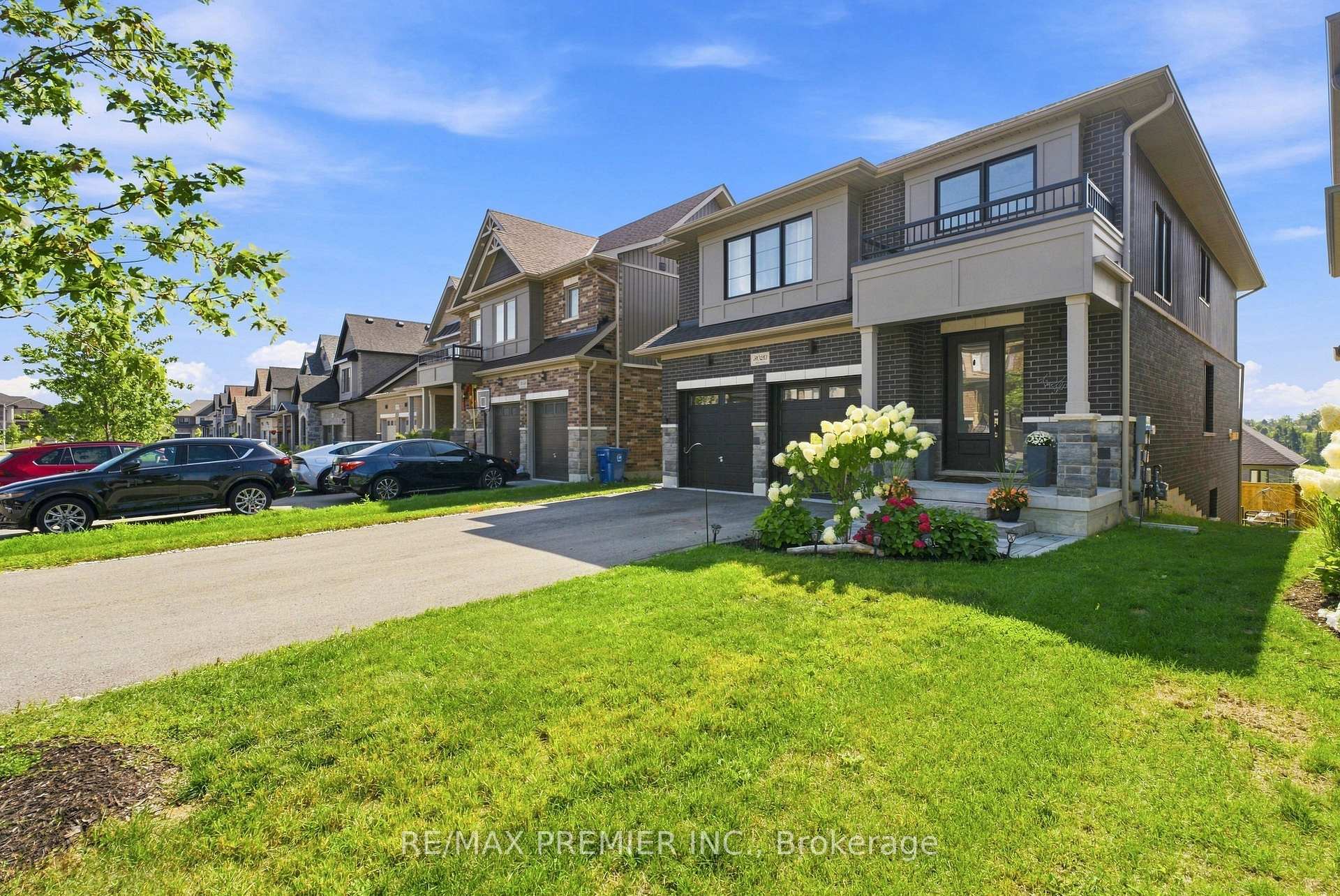Photo 3 of 3020 Sierra Drive, Orillia — HOMEH