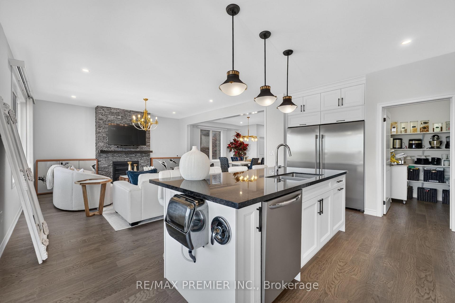 Photo 8 of 3020 Sierra Drive, Orillia — HOMEH