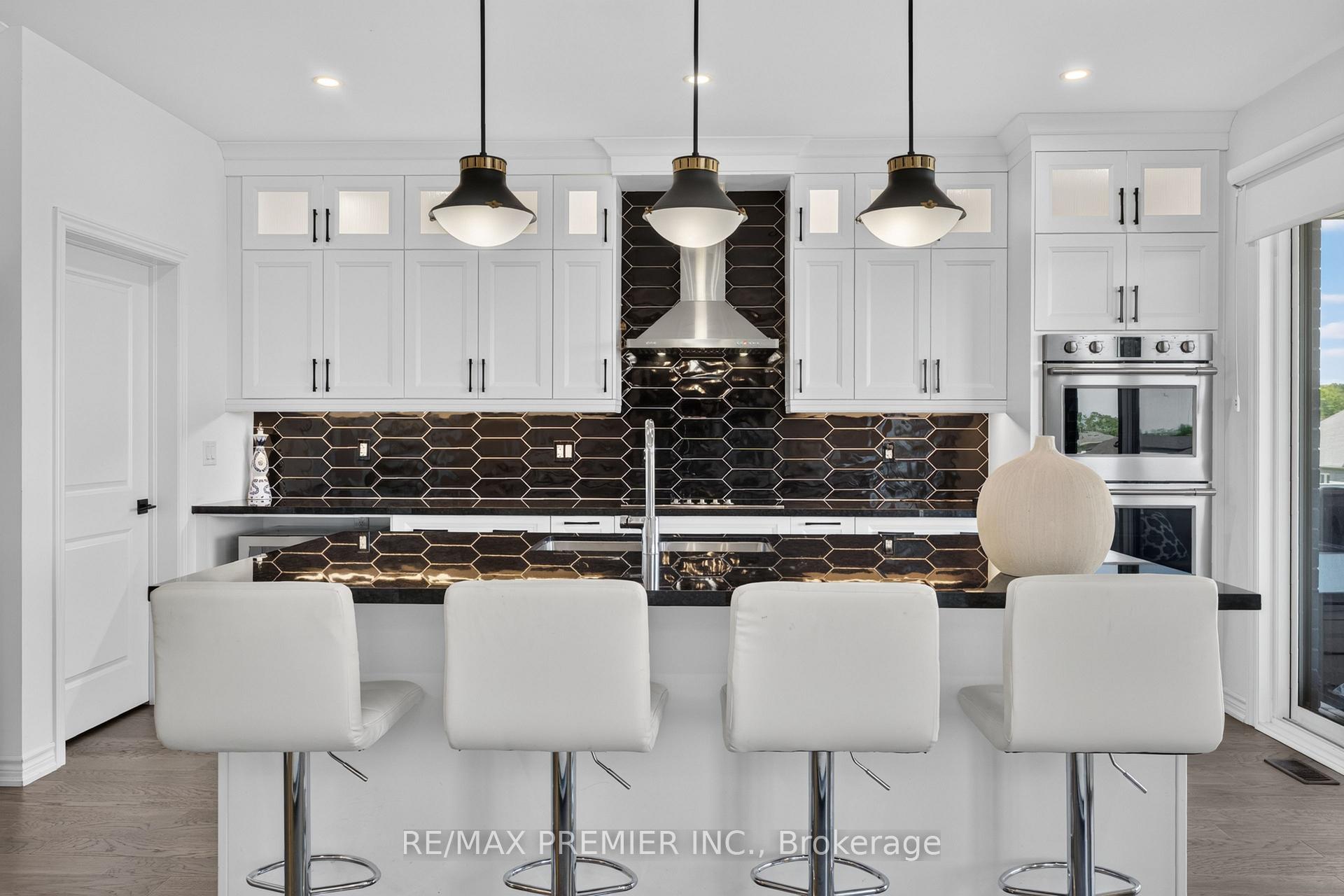 Photo 11 of 3020 Sierra Drive, Orillia — HOMEH