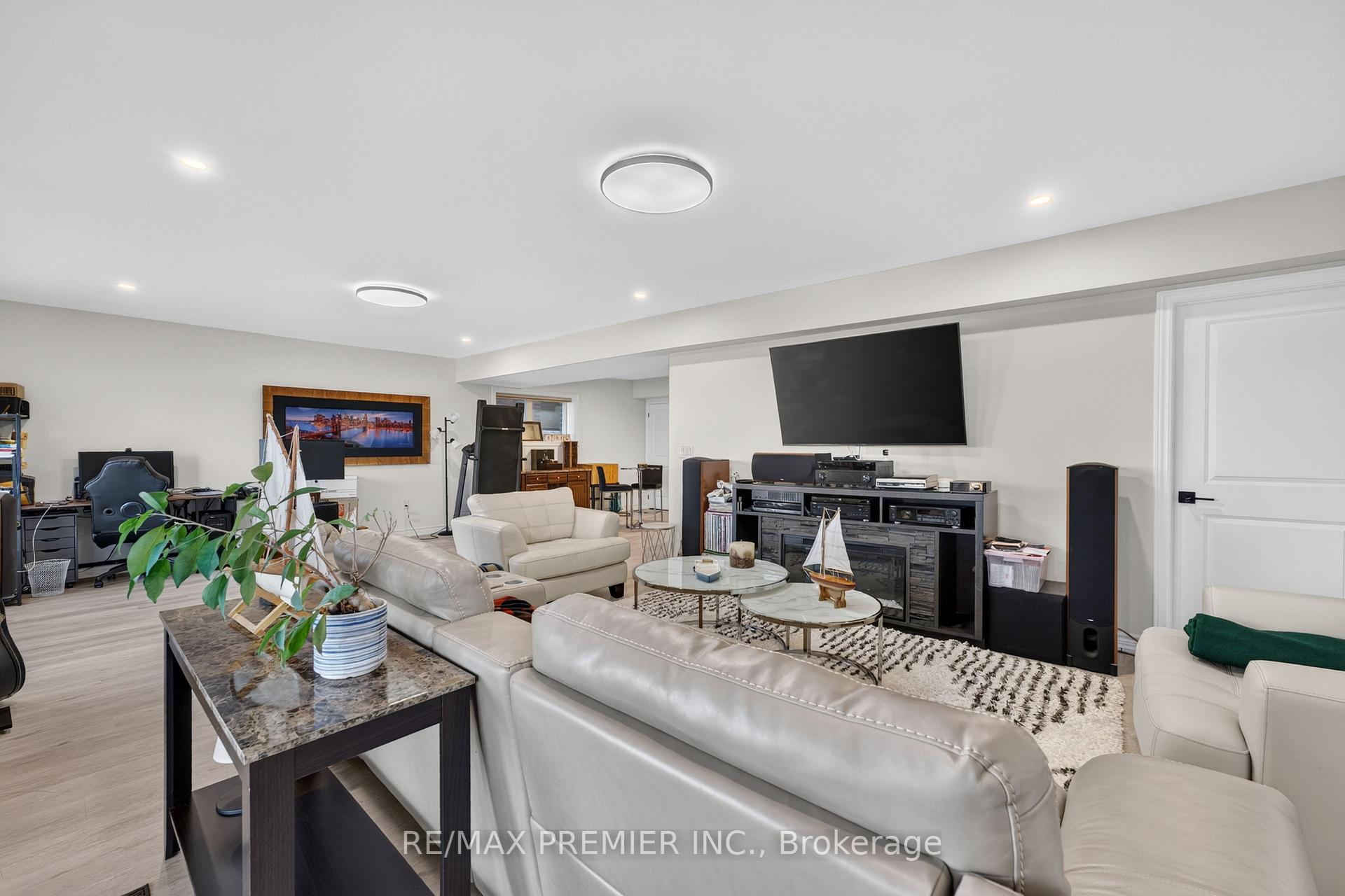 Photo 41 of 3020 Sierra Drive, Orillia — HOMEH