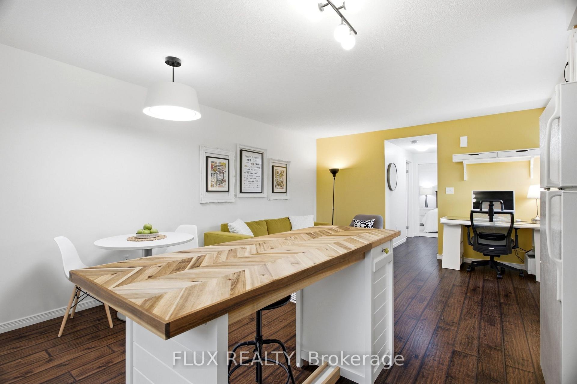 Photo 11 of Unit D11, 1941 Ottawa Street S, Kitchener, Larentian West — HOMEH