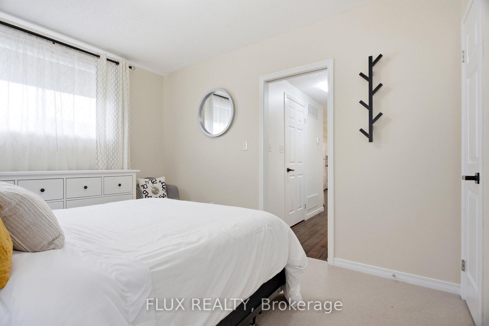 Photo 21 of Unit D11, 1941 Ottawa Street S, Kitchener, Larentian West — HOMEH