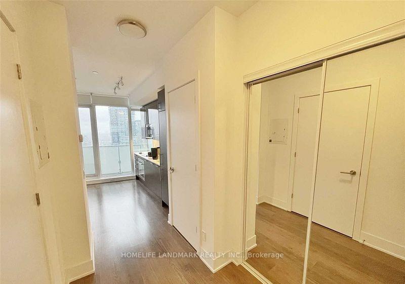 Photo 4 of Unit 3, 403 Church Street, Toronto, Church-Yonge Corridor — HOMEH