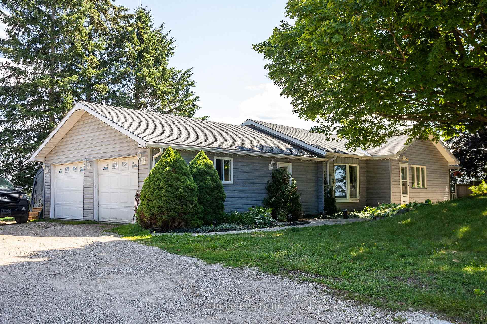 Photo of 21484 Grey 16 Road