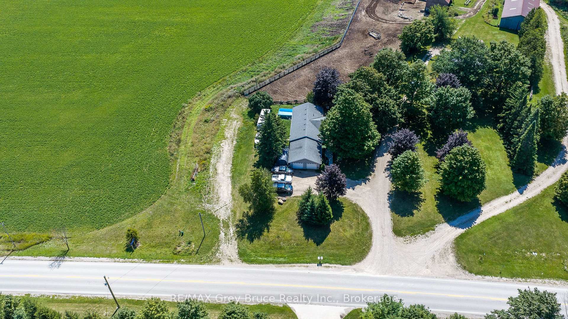 Photo 4 of 21484 Grey 16 Road, Chatsworth — HOMEH
