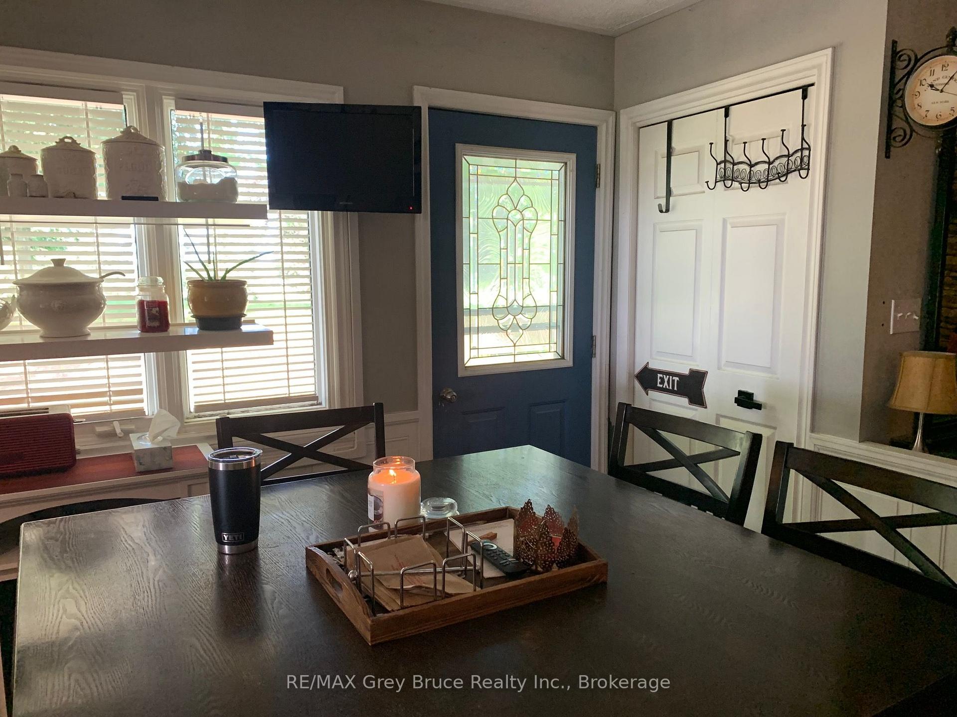 Photo 10 of 21484 Grey 16 Road, Chatsworth — HOMEH