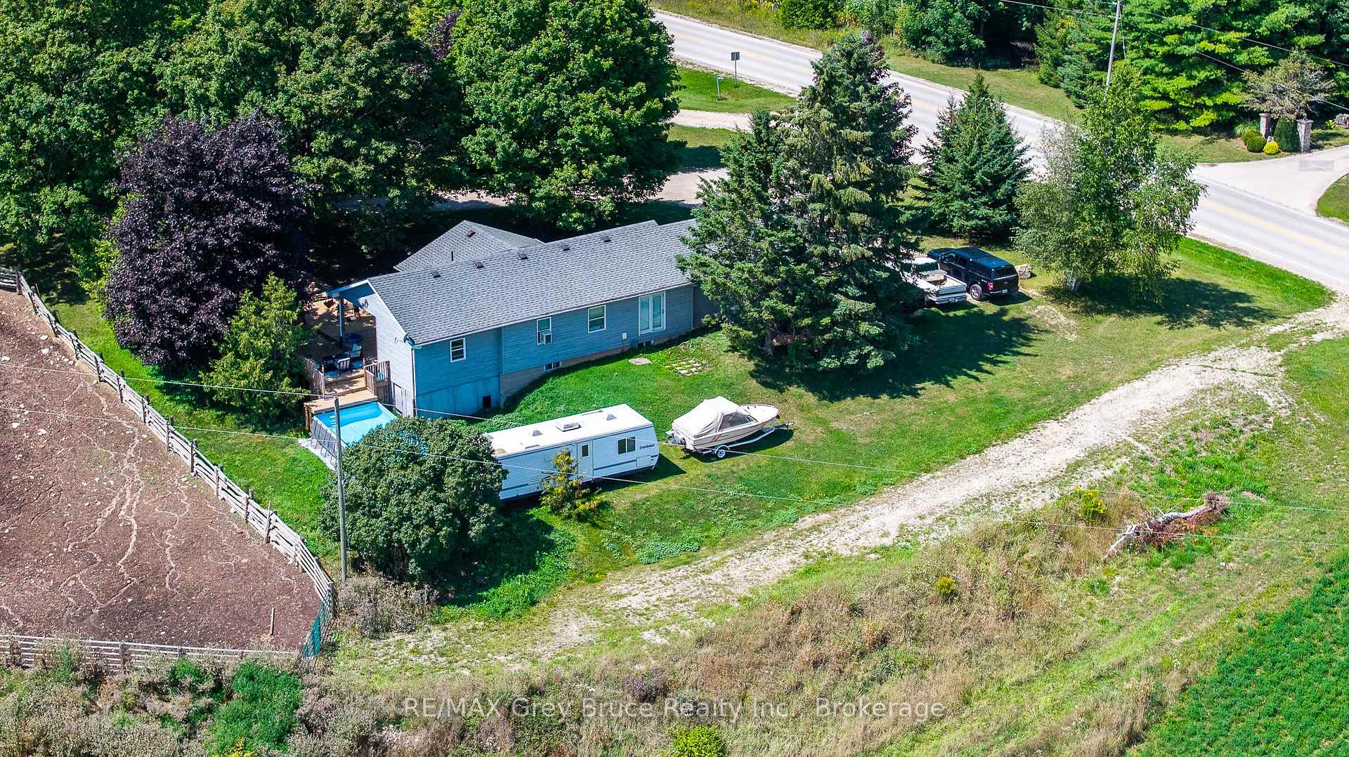 Photo 12 of 21484 Grey 16 Road, Chatsworth — HOMEH
