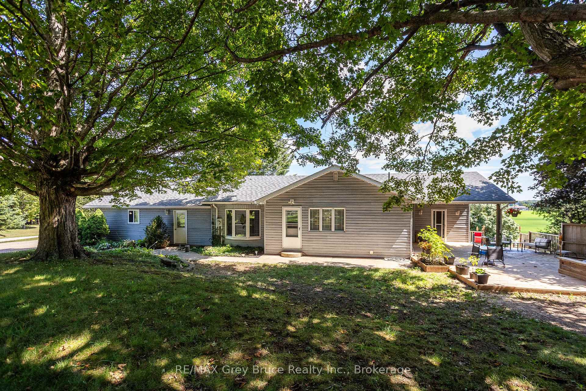 Photo 27 of 21484 Grey 16 Road, Chatsworth — HOMEH