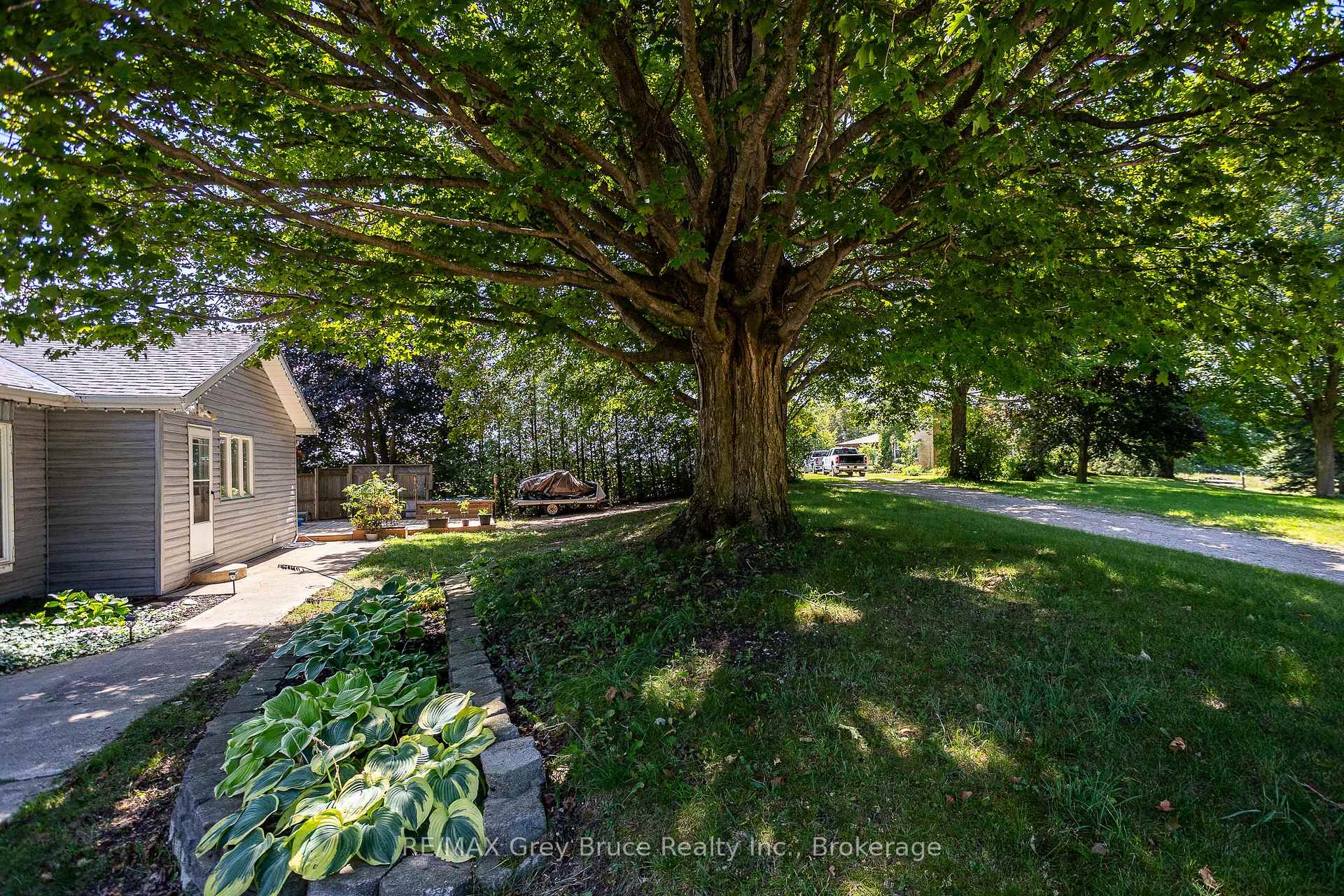 Photo 28 of 21484 Grey 16 Road, Chatsworth — HOMEH