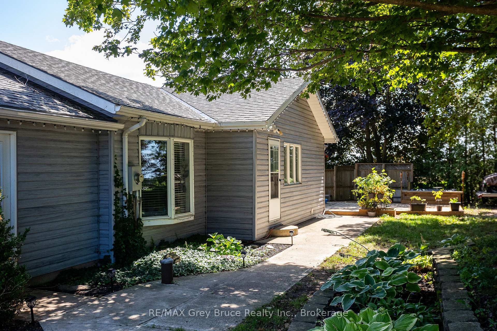 Photo 29 of 21484 Grey 16 Road, Chatsworth — HOMEH
