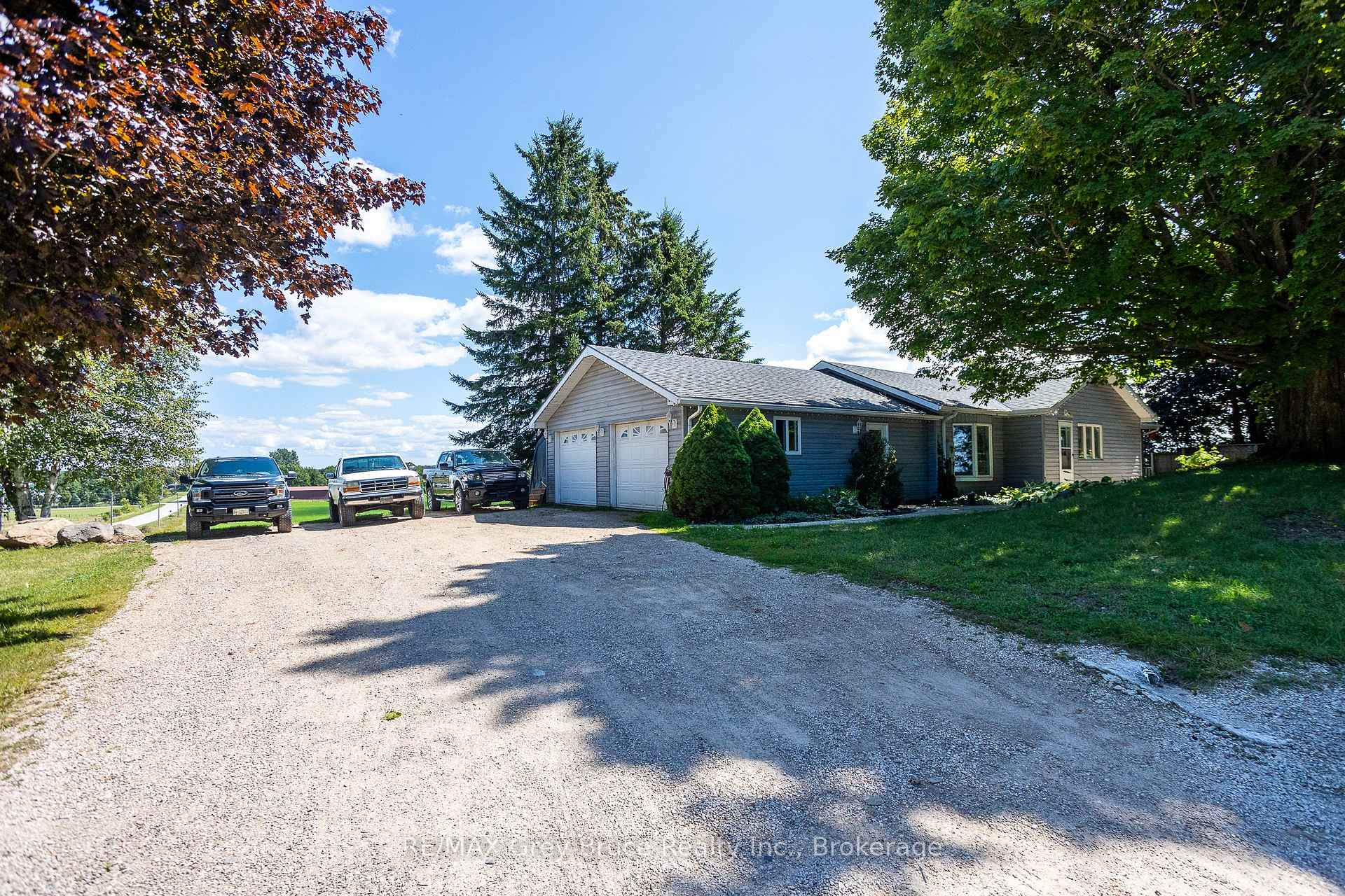 Photo 30 of 21484 Grey 16 Road, Chatsworth — HOMEH