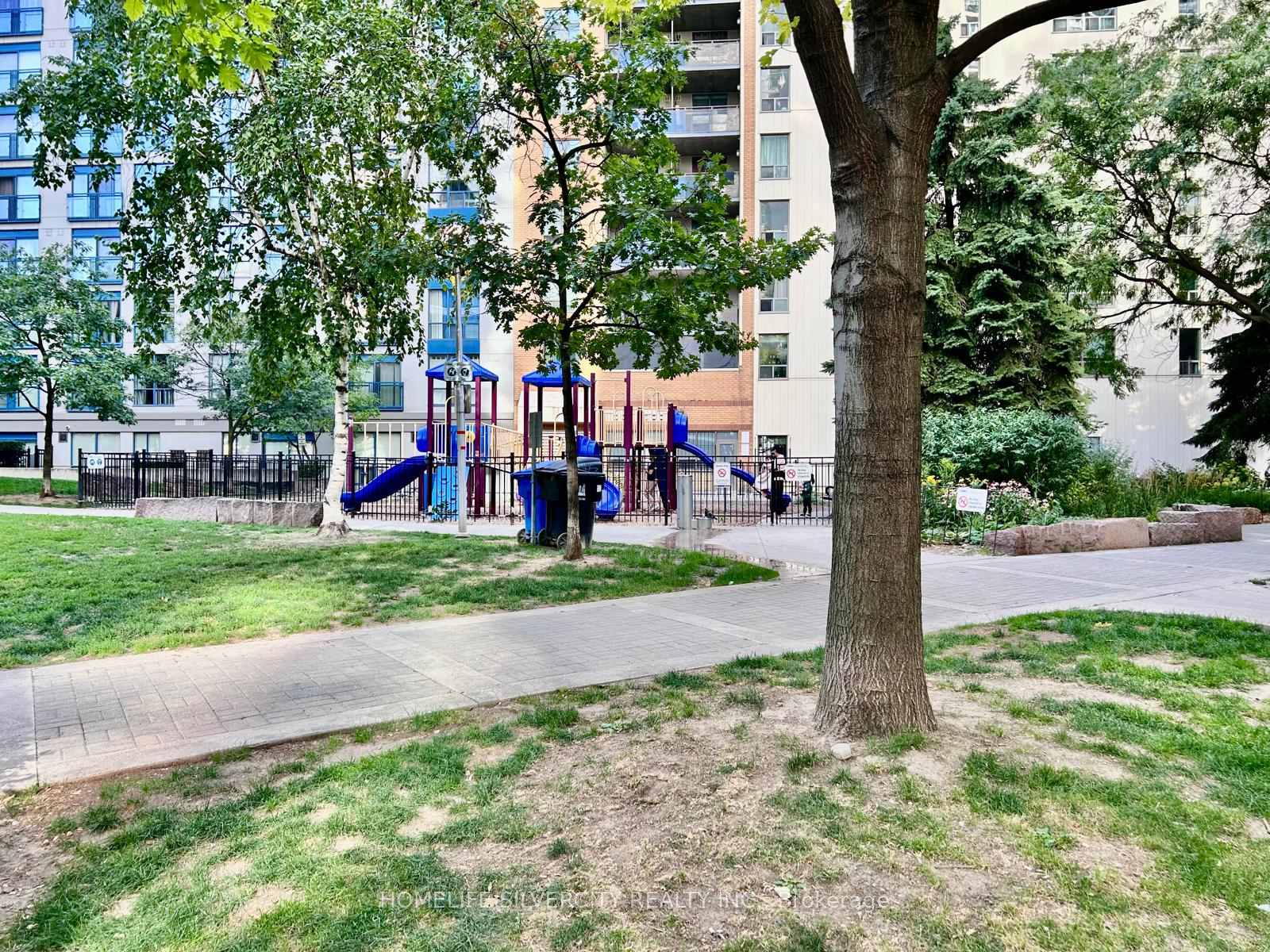 Photo 17 of Unit 302, 76 Shuter Street, Toronto, Church-Yonge Corridor — HOMEH