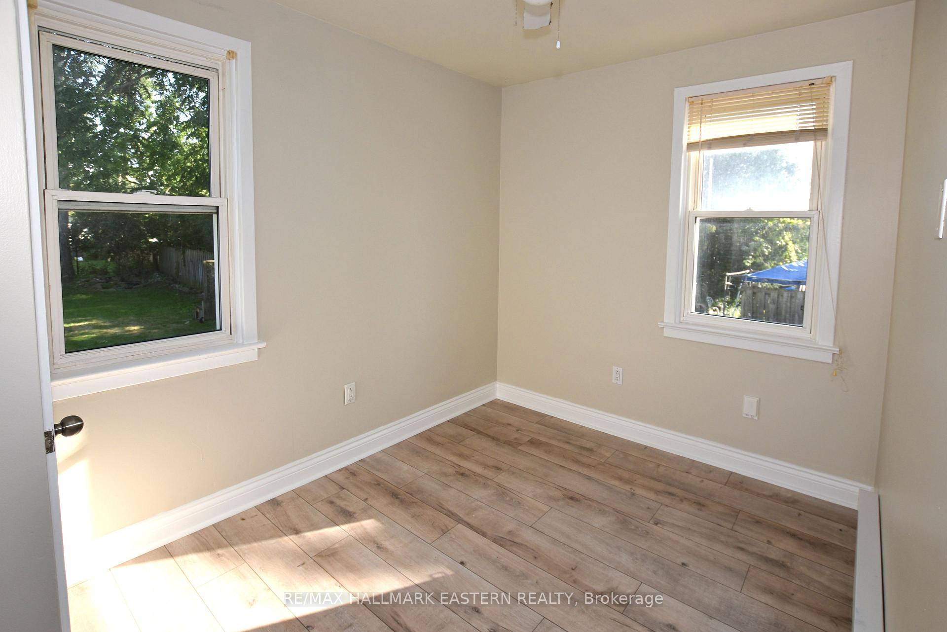 Photo 19 of 289 Bennet Street, Peterborough, Northcrest Ward 5 — HOMEH